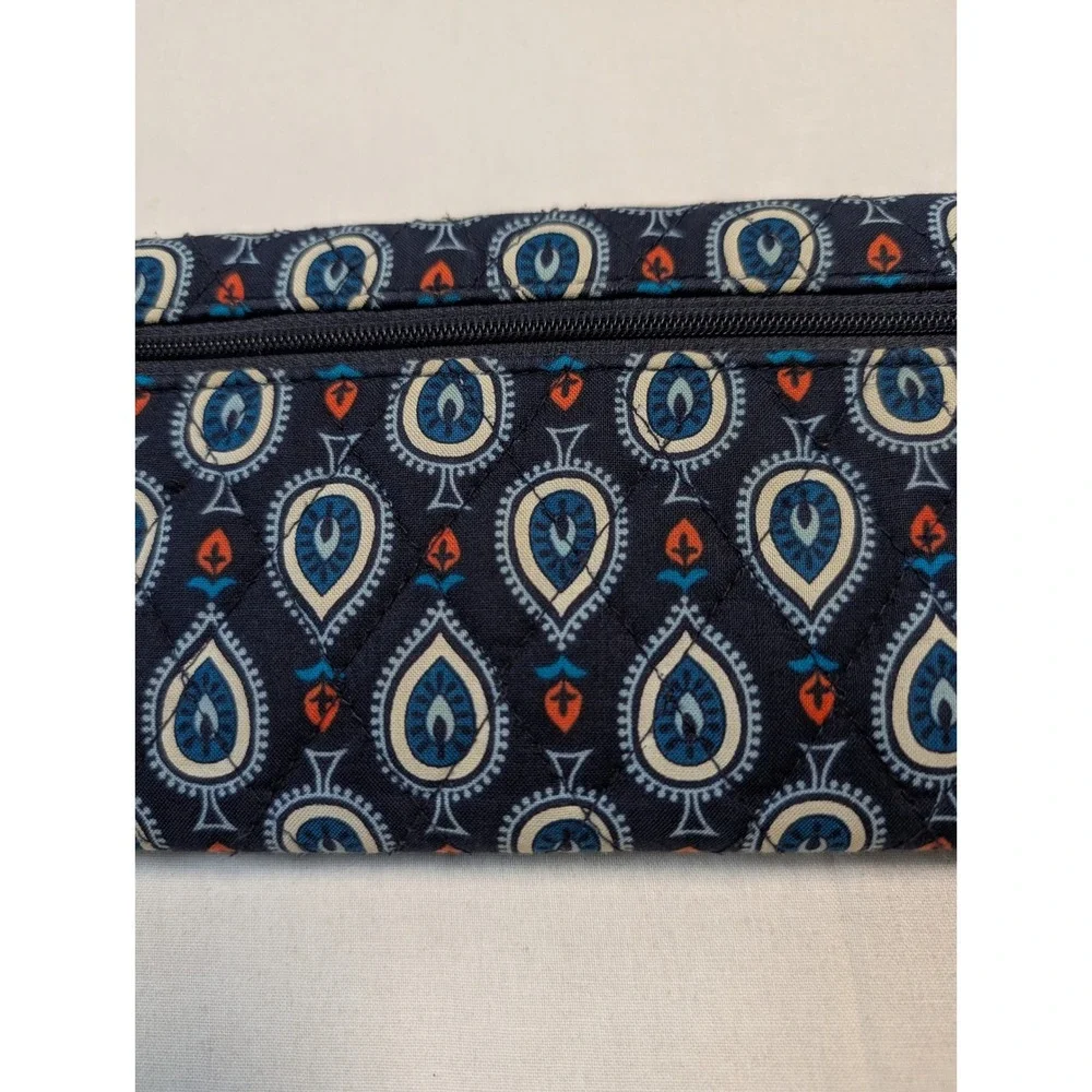 Vera Bradley Women Trifold Wallet OS Navy Blue Paisley Quilted